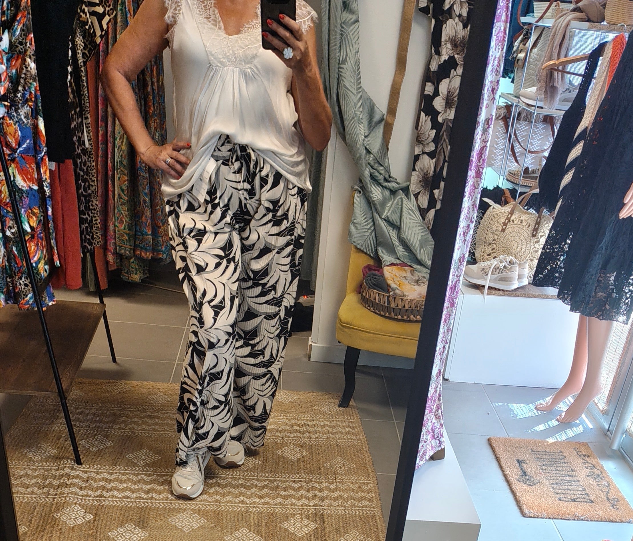 Pantalon Fluide Imprimé Feuilles – Plusieurs Coloris